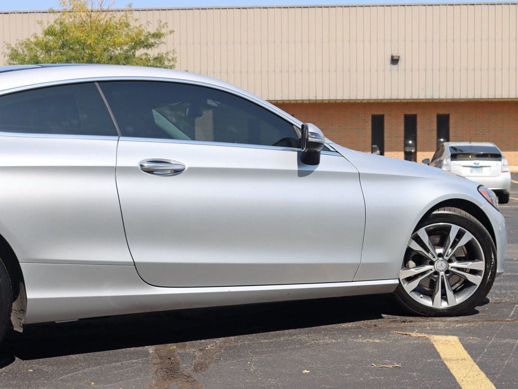 2017 Mercedes Benz C 300 4MATIC Coupe photo 4