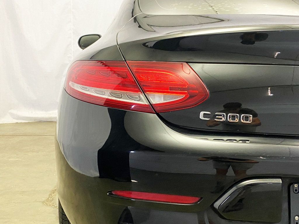 2017 Mercedes Benz C 300 4MATIC Coupe photo 4