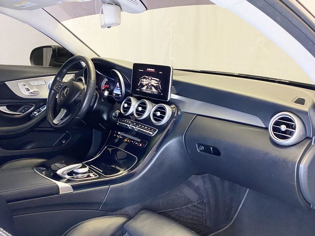 2017 Mercedes Benz C 300 4MATIC Coupe photo 47