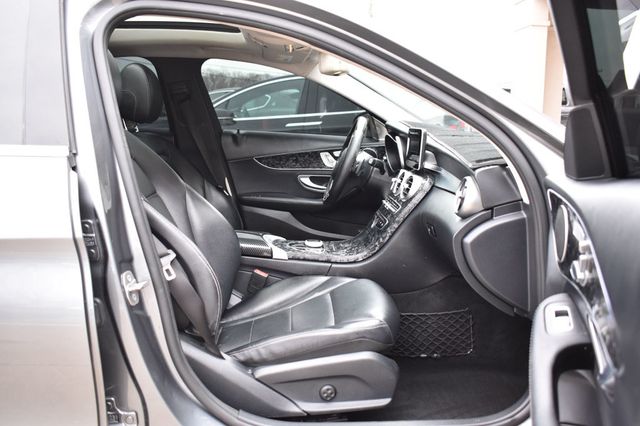 2017 Mercedes-Benz C-Class C 300 4MATIC Sedan - 22986945 - 16