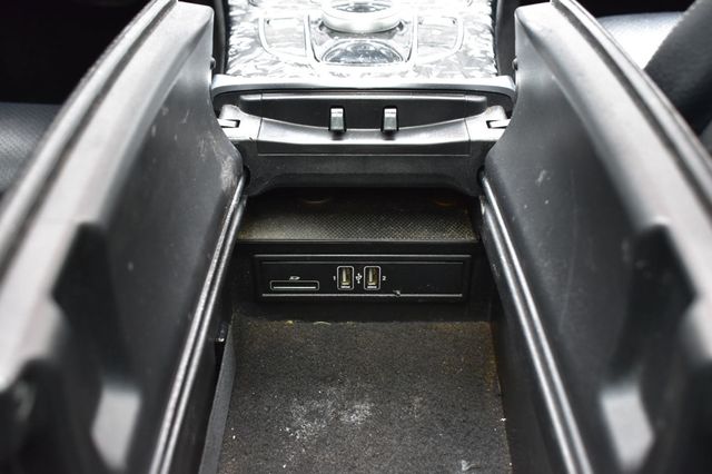 2017 Mercedes-Benz C-Class C 300 4MATIC Sedan - 22986945 - 40