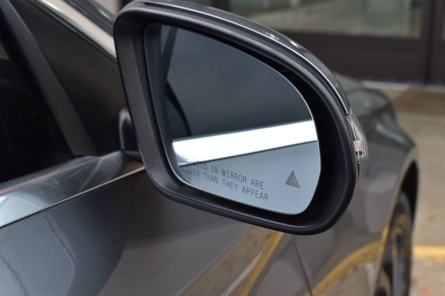 2017 Mercedes-Benz C-Class C 300 4MATIC Sedan - 22986945 - 70