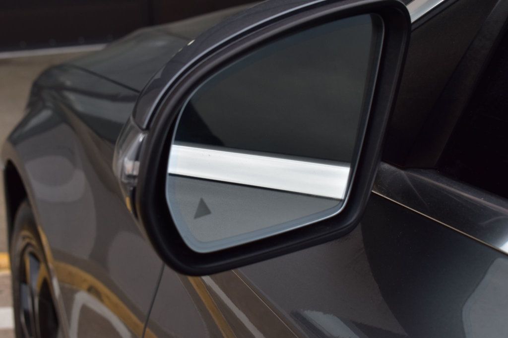 2017 Mercedes-Benz C-Class C 300 4MATIC Sedan - 22986945 - 72