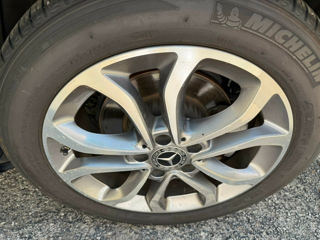 2017 Mercedes-Benz C-Class C 300 4MATIC Sedan - 23058346 - 11