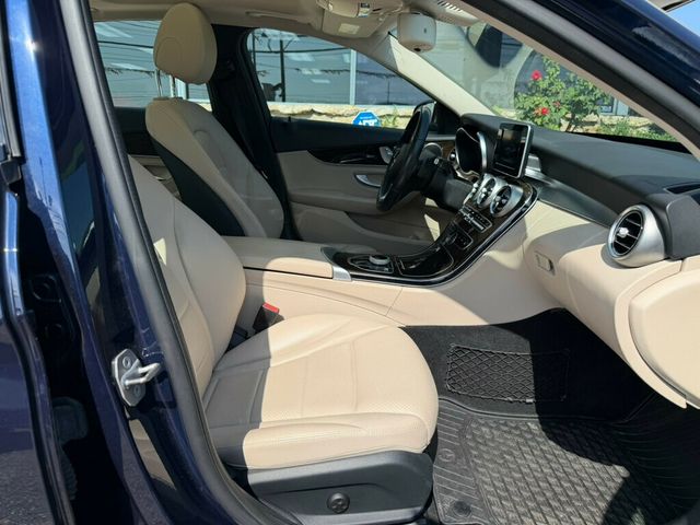 2017 Mercedes-Benz C-Class C 300 4MATIC Sedan - 23058346 - 18