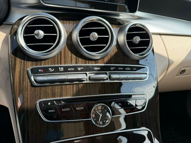 2017 Mercedes-Benz C-Class C 300 4MATIC Sedan - 23058346 - 24
