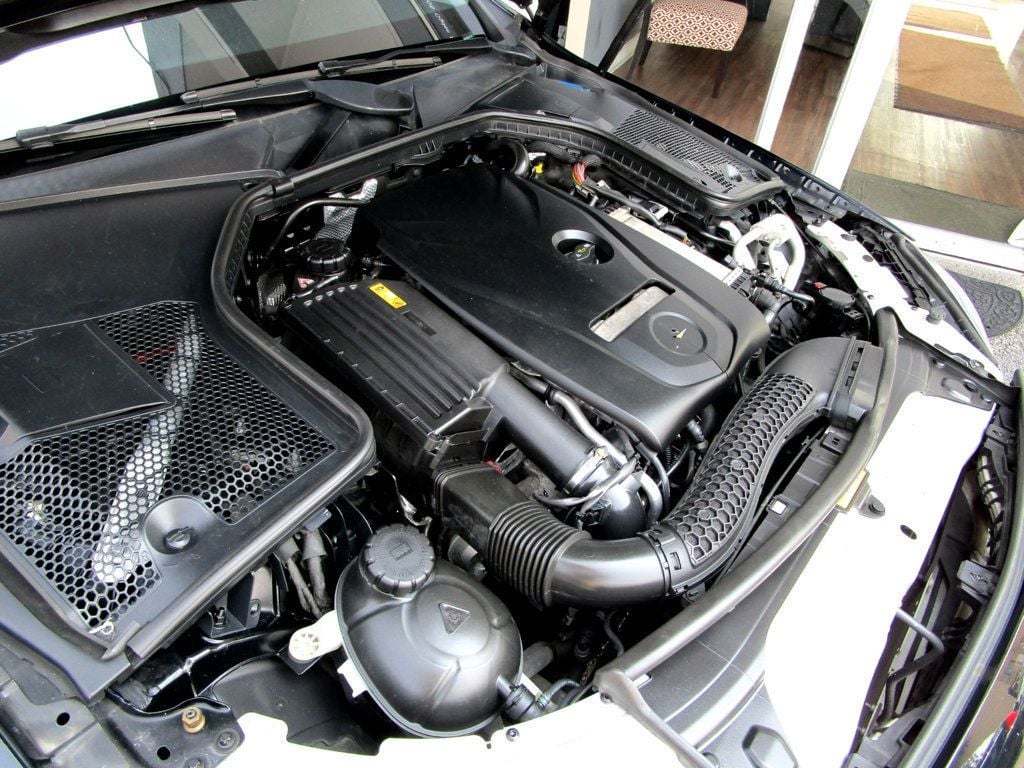 2017 Mercedes Benz C 300 4MATIC Sedan photo 36