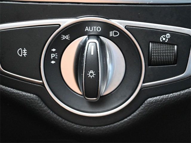 2017 Mercedes Benz C 300 4MATIC Sedan photo 23