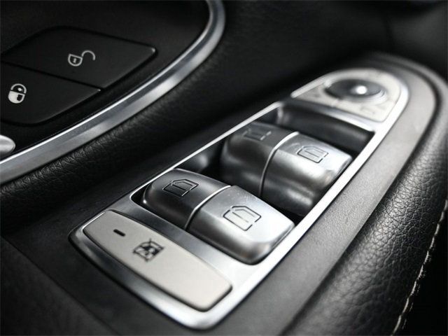2017 Mercedes Benz C 300 4MATIC Sedan photo 24