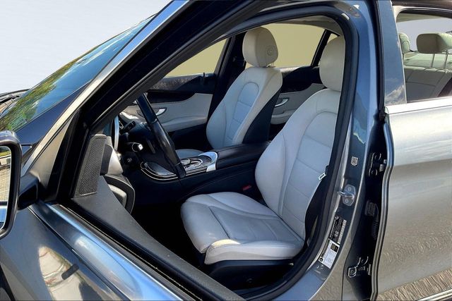 2017 Mercedes-Benz C-Class C 300 4MATIC Sedan - 23065417 - 9