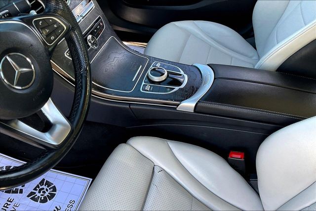2017 Mercedes-Benz C-Class C 300 4MATIC Sedan - 23065417 - 29