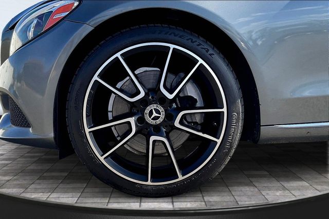 2017 Mercedes-Benz C-Class C 300 4MATIC Sedan - 23065417 - 33