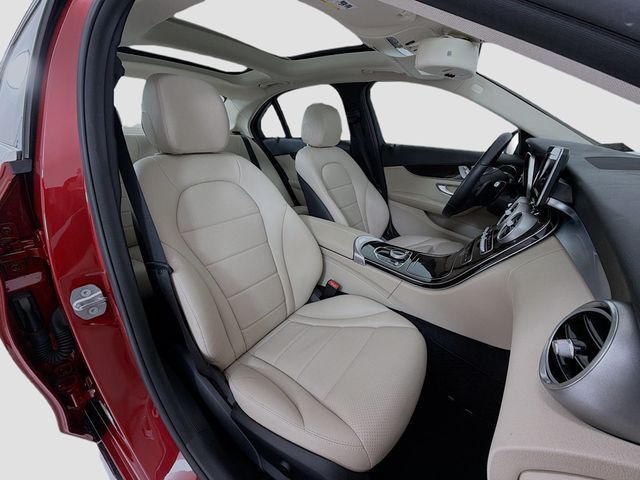 2017 Mercedes-Benz C-Class C 300 4MATIC Sedan - 22977801 - 28