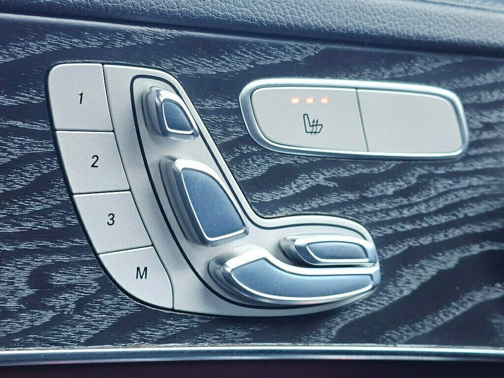 2017 Mercedes-Benz C-Class C 300 4MATIC Sedan - 22960173 - 30