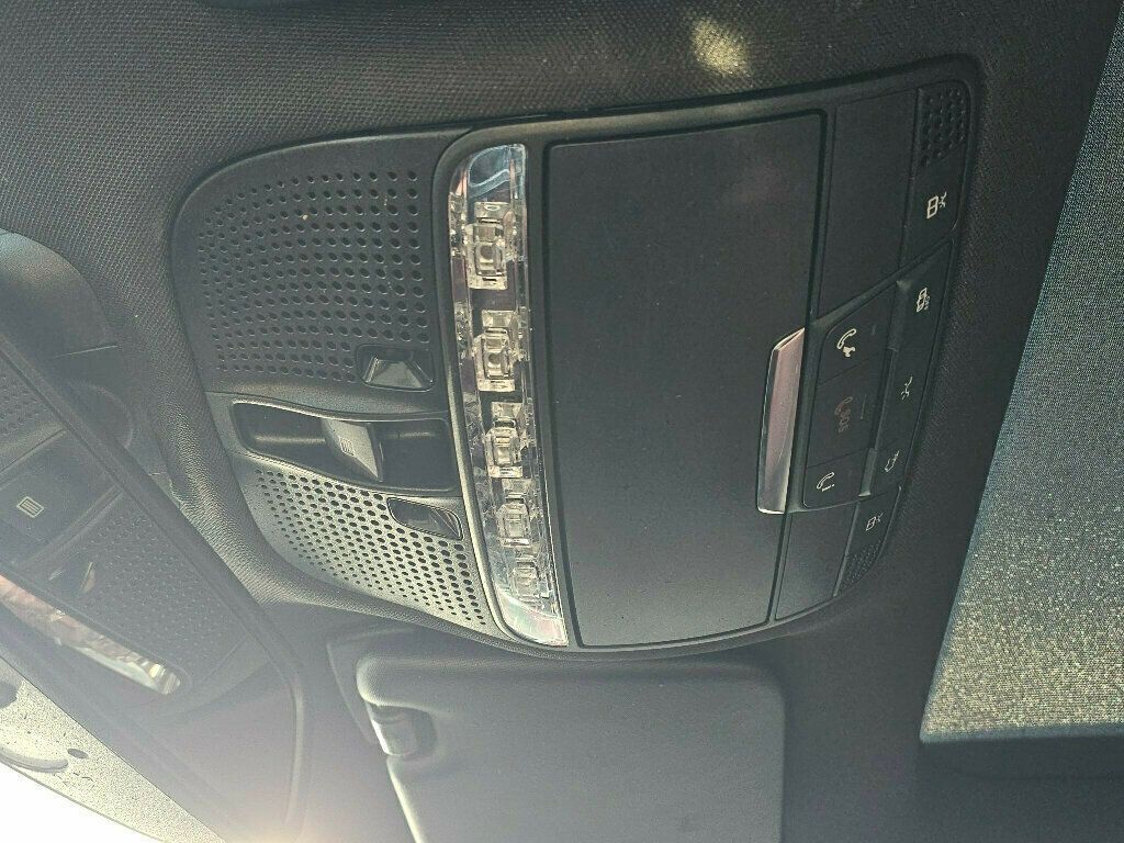 2017 Mercedes-Benz C-Class C 300 4MATIC Sedan - 22960173 - 32