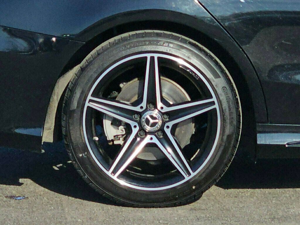 2017 Mercedes-Benz C-Class C 300 4MATIC Sedan - 22960173 - 33