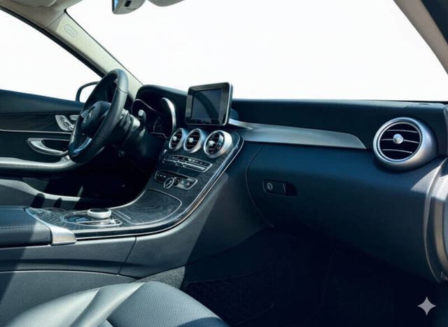 2017 Mercedes-Benz C-Class C 300 4MATIC Sedan with Luxury Pkg - 22866243 - 15