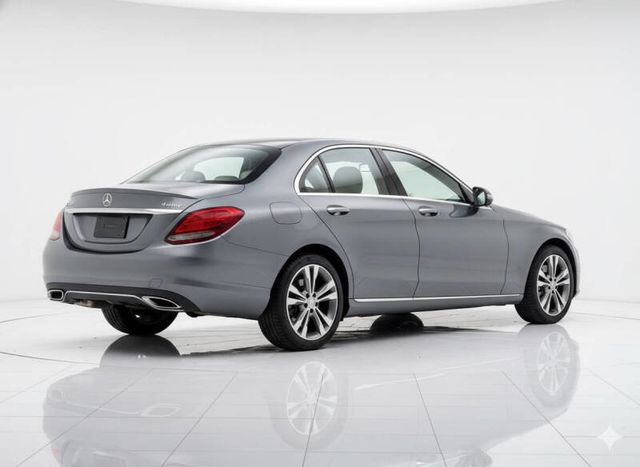 2017 Mercedes-Benz C-Class C 300 4MATIC Sedan with Luxury Pkg - 22866243 - 4