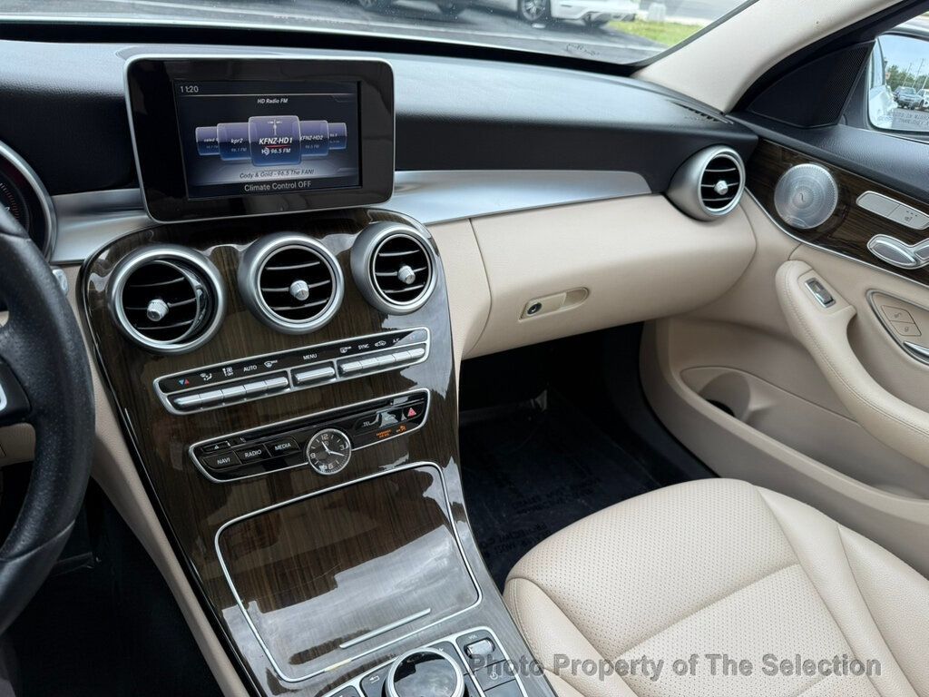 2017 Mercedes Benz C 300 4MATIC Sport photo 25