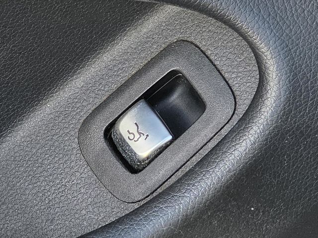 2017 Mercedes-Benz C-Class C 300 Coupe - 22953792 - 32