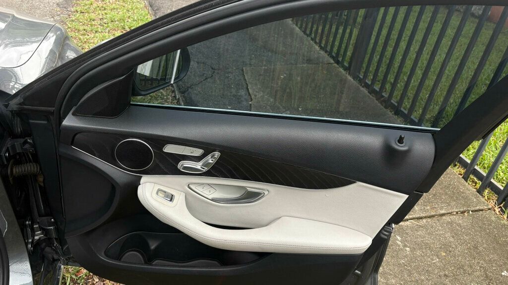 2017 Mercedes-Benz C-Class C 300 Sedan - 22969667 - 12