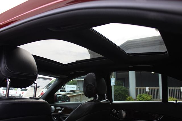 2017 Mercedes-Benz C-Class C 300 Sedan - 23032813 - 25