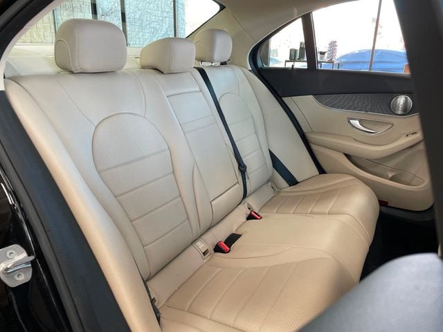 2017 MERCEDES-BENZ C-CLASS - Image 19
