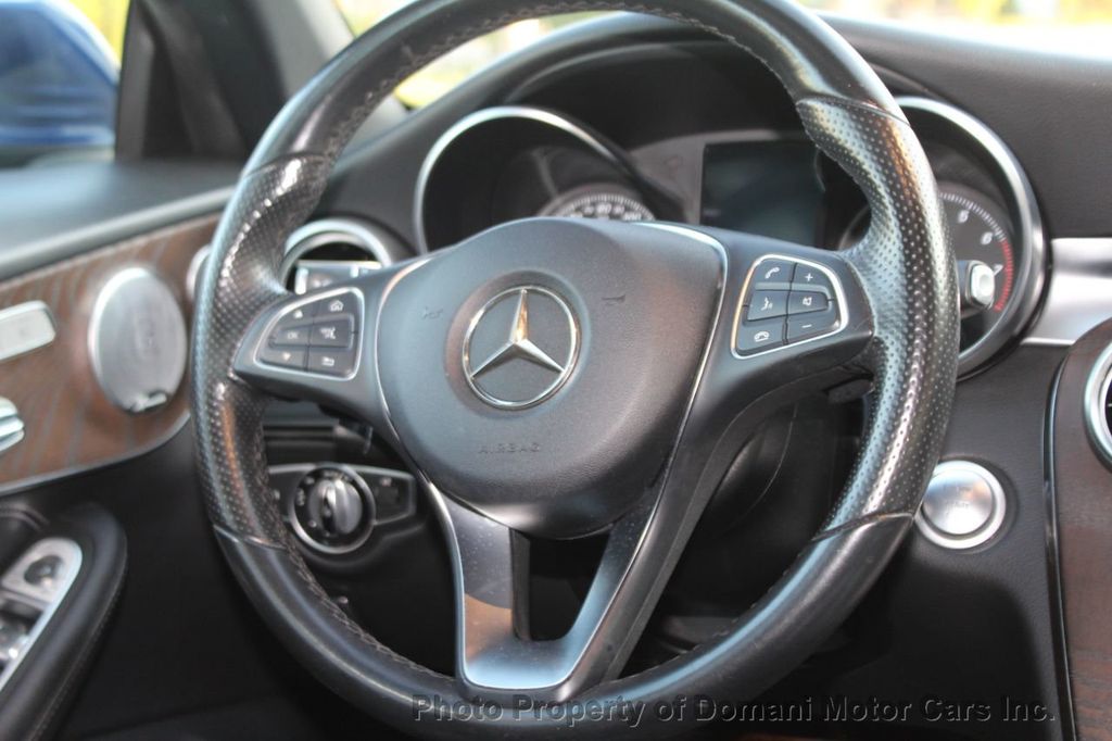 2017 Mercedes Benz C 300 photo 3