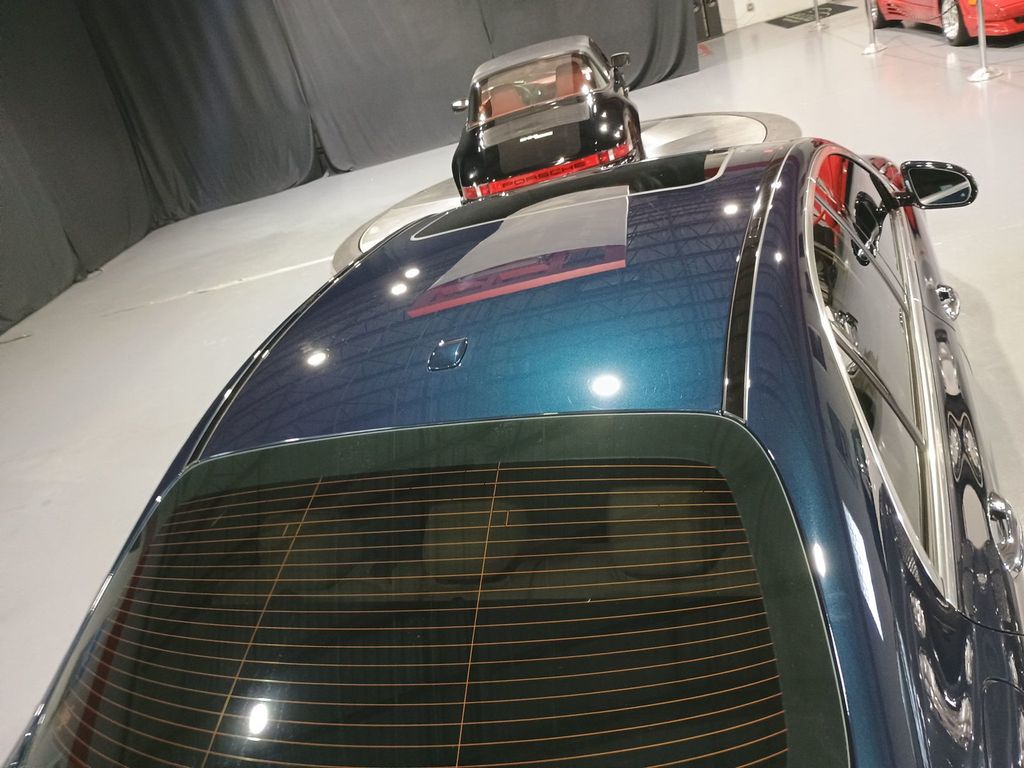 2017 Mercedes-Benz E-Class E 300 AMG Sport 4MATIC Sedan Clean carfax - 23015670 - 11