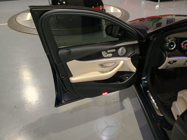 2017 Mercedes-Benz E-Class E 300 AMG Sport 4MATIC Sedan Clean carfax - 23015670 - 12