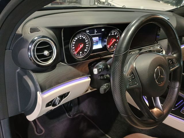 2017 Mercedes-Benz E-Class E 300 AMG Sport 4MATIC Sedan Clean carfax - 23015670 - 18