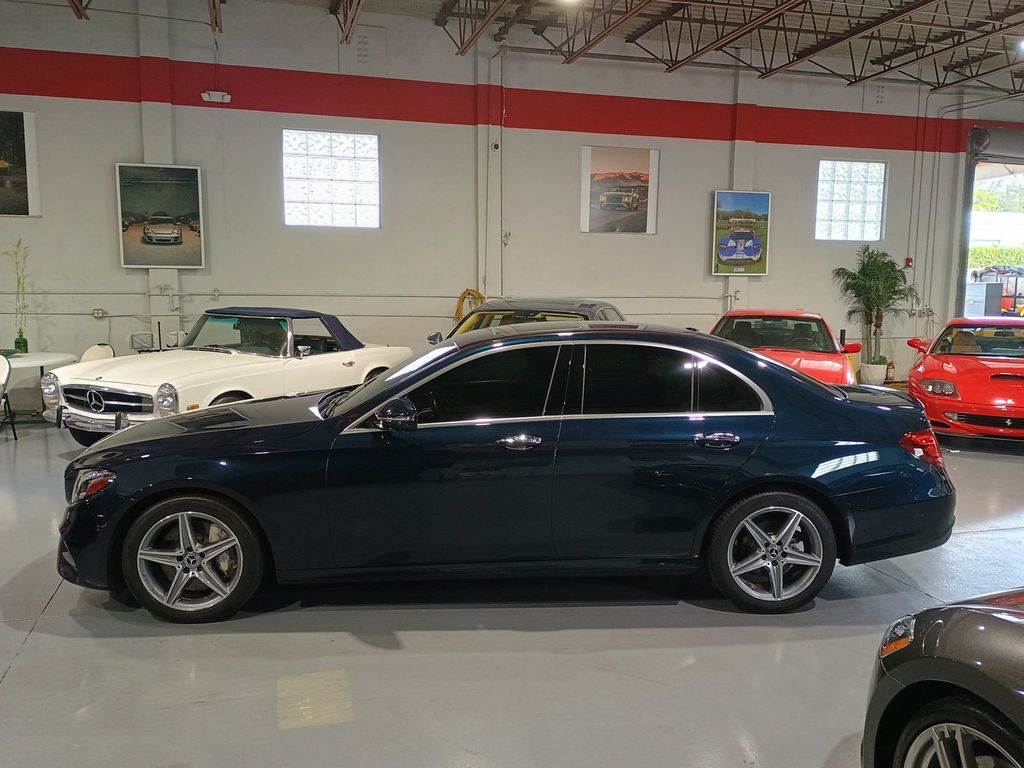 2017 Mercedes-Benz E-Class E 300 AMG Sport 4MATIC Sedan Clean carfax - 23015670 - 1