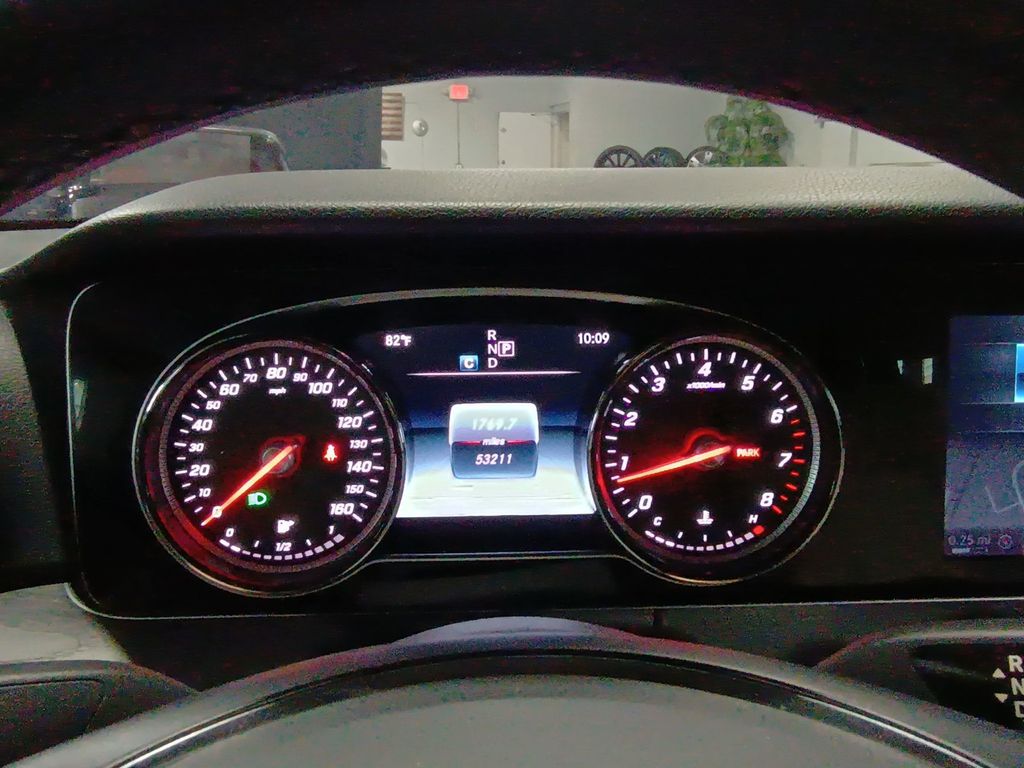 2017 Mercedes-Benz E-Class E 300 AMG Sport 4MATIC Sedan Clean carfax - 23015670 - 21