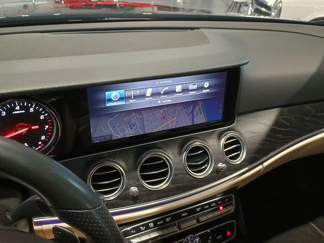 2017 Mercedes-Benz E-Class E 300 AMG Sport 4MATIC Sedan Clean carfax - 23015670 - 23