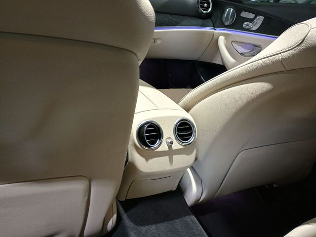 2017 Mercedes-Benz E-Class E 300 AMG Sport 4MATIC Sedan Clean carfax - 23015670 - 31