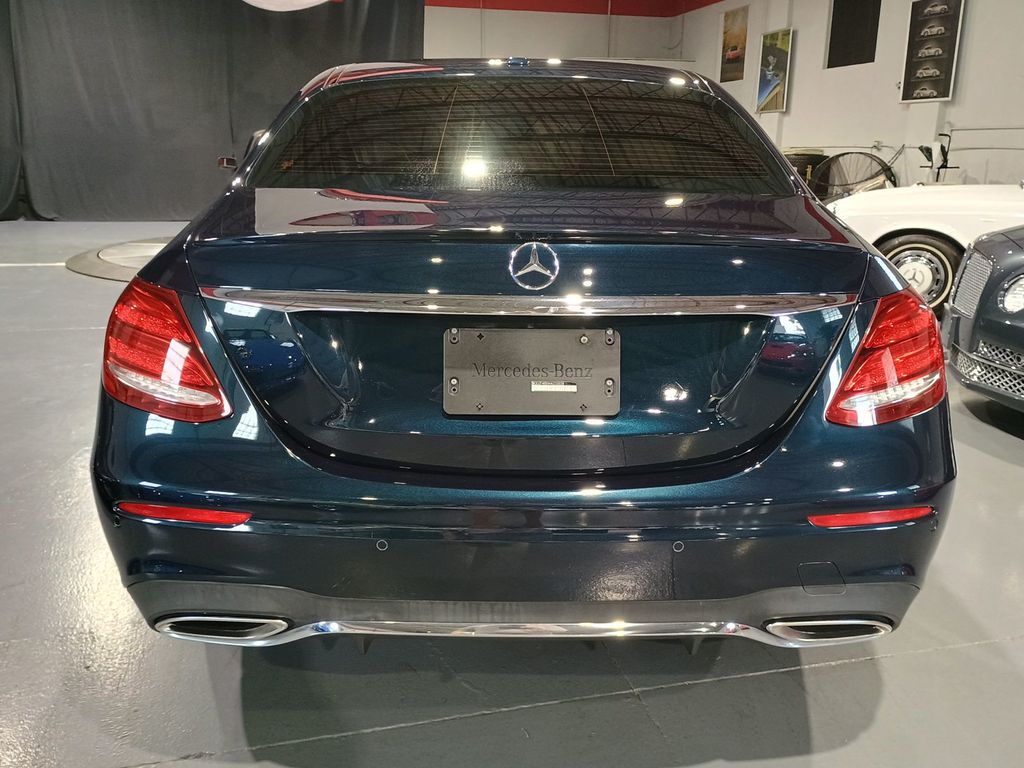 2017 Mercedes-Benz E-Class E 300 AMG Sport 4MATIC Sedan Clean carfax - 23015670 - 3