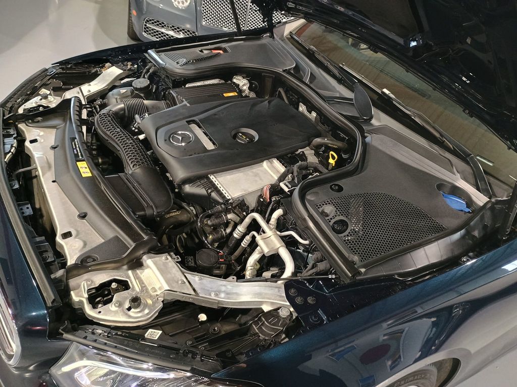 2017 Mercedes-Benz E-Class E 300 AMG Sport 4MATIC Sedan Clean carfax - 23015670 - 45