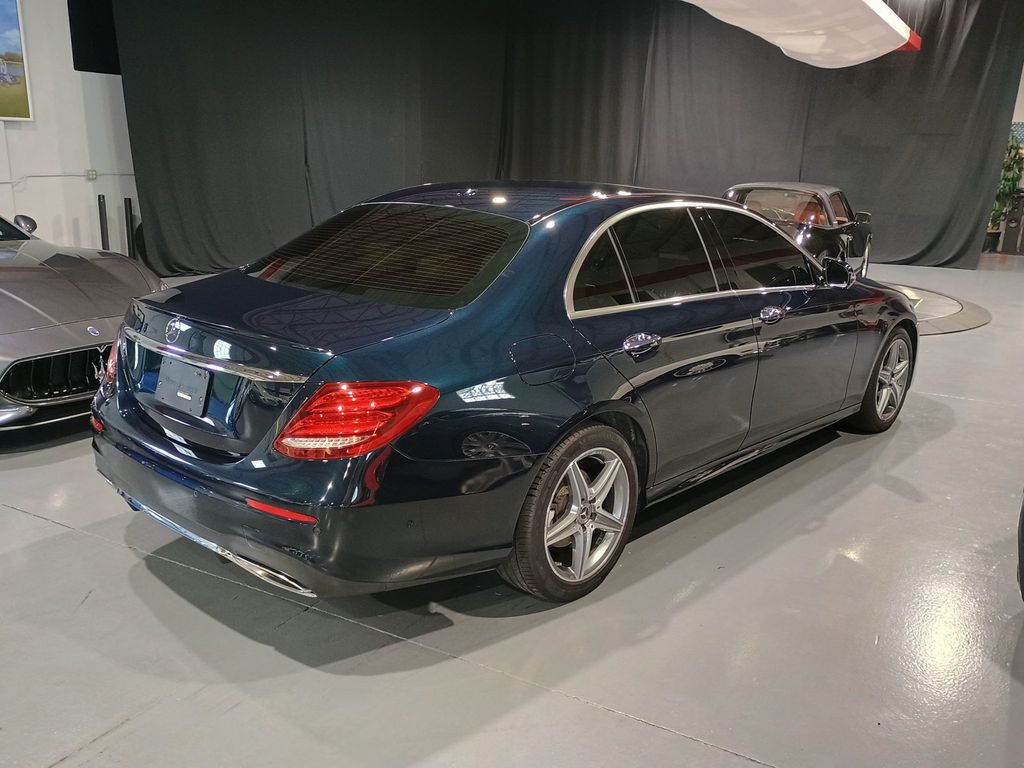 2017 Mercedes-Benz E-Class E 300 AMG Sport 4MATIC Sedan Clean carfax - 23015670 - 5