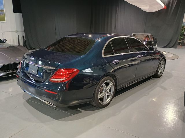 2017 Mercedes-Benz E-Class E 300 AMG Sport 4MATIC Sedan Clean carfax - 23015670 - 5
