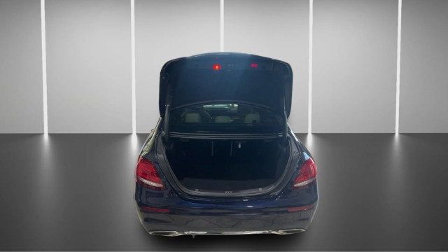 2017 Mercedes-Benz E-Class E 300 Luxury 4MATIC Sedan - 23037355 - 9