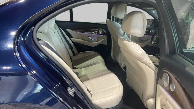 2017 Mercedes-Benz E-Class E 300 Luxury 4MATIC Sedan - 23037355 - 18