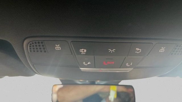 2017 Mercedes-Benz E-Class E 300 Luxury 4MATIC Sedan - 23037355 - 19