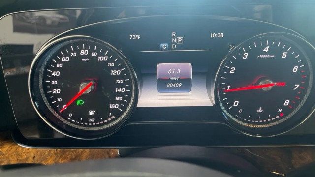 2017 Mercedes-Benz E-Class E 300 Luxury 4MATIC Sedan - 23037355 - 20