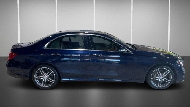 2017 Mercedes-Benz E-Class E 300 Luxury 4MATIC Sedan - 23037355 - 3