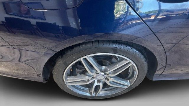 2017 Mercedes-Benz E-Class E 300 Luxury 4MATIC Sedan - 23037355 - 6