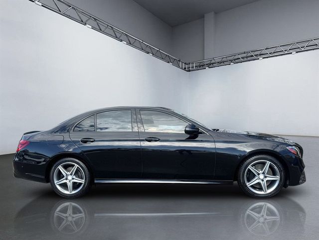 2017 Mercedes-Benz E-Class E 300 Luxury 4MATIC Sedan - 22992475 - 2