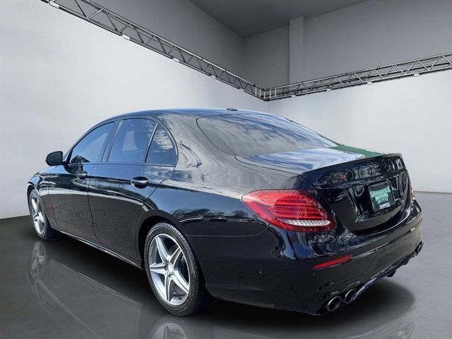 2017 Mercedes-Benz E-Class E 300 Luxury 4MATIC Sedan - 22992475 - 4