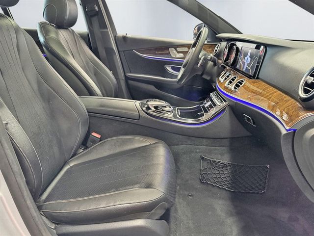 2017 Mercedes-Benz E-Class E 300 Luxury 4MATIC Sedan - 23048217 - 22