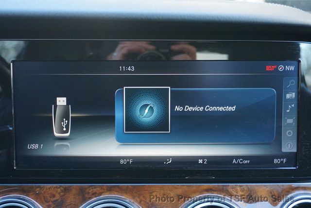 2017 Mercedes-Benz E-Class E 300 Luxury 4MATIC Sedan - 22978338 - 21