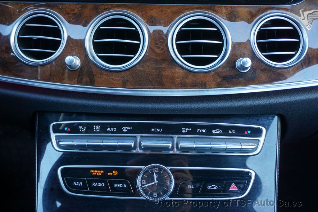 2017 Mercedes-Benz E-Class E 300 Luxury 4MATIC Sedan - 22978338 - 25